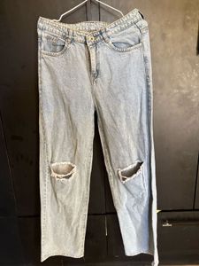 Blue Knee Ripped Jeans