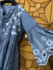 Women Grey Embroidered Kurta