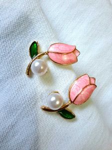 New Tulip- Pearl Earring