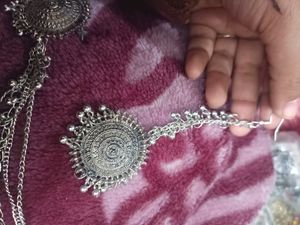 Oxidised Jewel Setwith Maangtikka