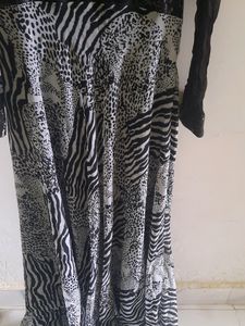 Long One Piece Black &amp; White Colour