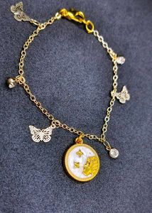 Golden Leo Zodiac Sign Bracelet