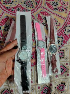 Set of 4 Fashion Quartz Watches