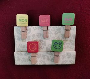 Mini Wooden Clips For Hanging Photos/Notes/Memos