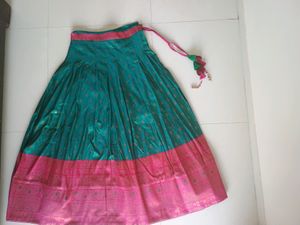 Lehanga Green And Pink Evergreen Combination