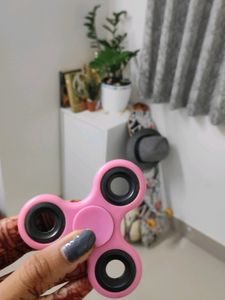 Fidget Spinner Along With Free Hello Kitty Badge