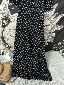 Take Itttttt Pretty Black Floral Dress !!!!!!!!!!!