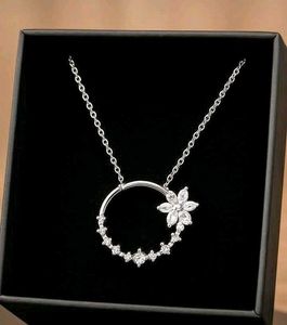 Silver Flower Necklace