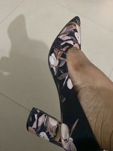 Black Floral Block Heel