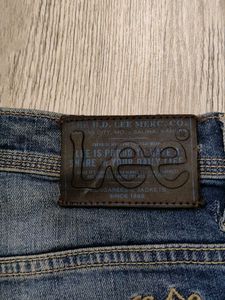 Ma1412 Lee jeans waist 28 inches