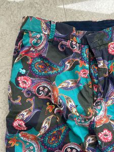 FLORAL RARE RABBIT Shorts