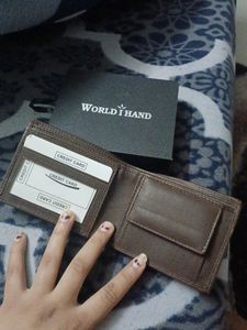 man&#39;s wallet