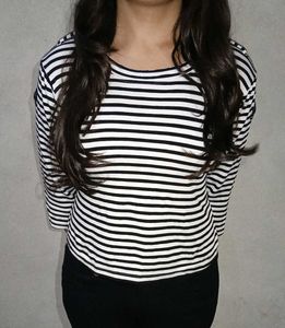 New White And Black Striped 3/4 Sleeve Top