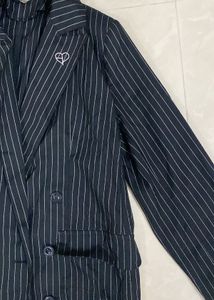 H&amp;M Black pink Stripes Blazer