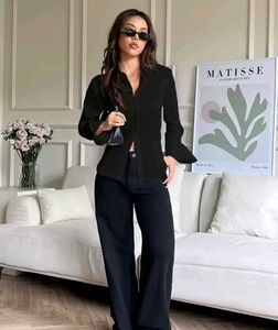 Chic Black Long Sleeve Top