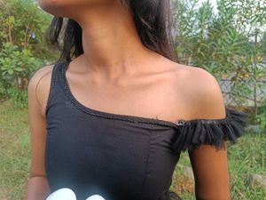 Removable Strap black gown 🖤