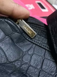 Genuine Leather Bag In Crocodile Pattern