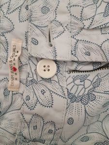 Women&#39;s Chinos