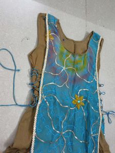 Stylish Kurti For Ladies..