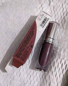 M.A.C kiss lipstick