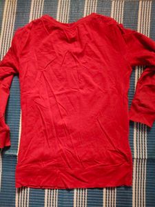 Red Heart Graphic Tee