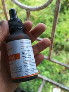 10%Vitamin C Face Serum with free Pilgrim