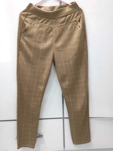 Beige Plaid Pants Like New.