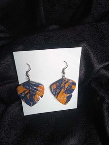 Leaf Patterned Dangle Earrings