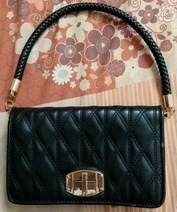 Chic Black Handbag