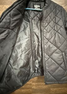 Women Black Solid Quilted Jacket