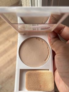 Revlon Nearly Naked Pressed Powder
