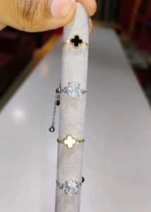 Clover &amp; Gem Charm Chain Rings