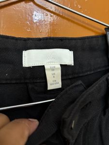 H&amp;M High Waisted Mom Fit Denim