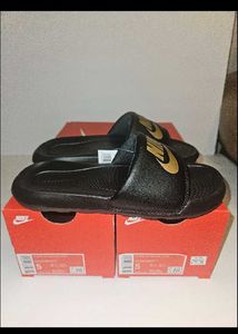 New Nike Flip Flop With Tag