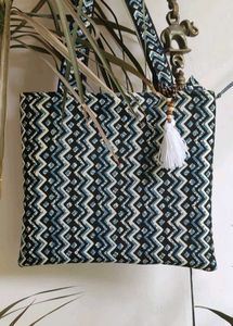Unique Pattern Tote Bag