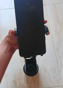 360° ROTATING PHONE HOLDER