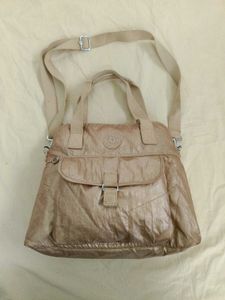 Kipling Authentic
