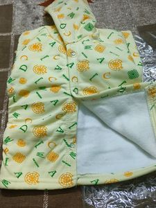 1 To 2 Yrs Babies Sweater For Boys Or Girls