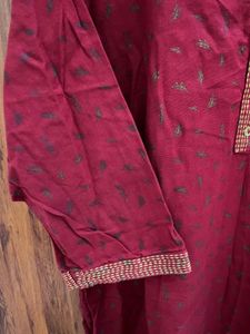 Avaasa Maroon Printed Kurta