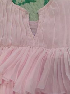 Cute Pink Ruffle Top &amp; Floral Pants Set