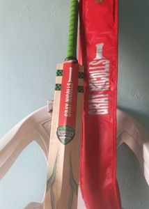 Gray-Nicolls Cricket Bat