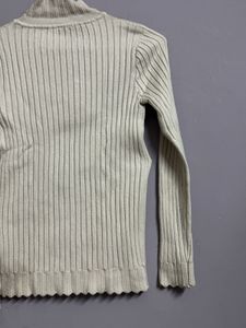 Ribbed Mock Neck Top