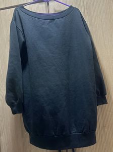 Black Long Sweatshirt