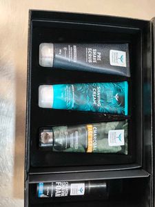 Bombay Shaving Company Kit