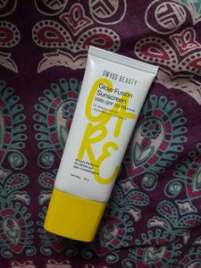 Swiss Beauty Care Glow Fusion Sunscreen SPF PA