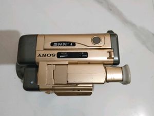 Vintage Sony Handycam Camcorder( ⚠️ Off Camera)