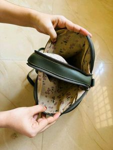 🥳🎉Stylish Bag For Girls...
