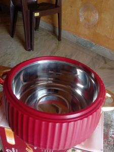 New And Mahroon Pot