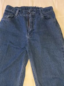 NEW BOOTCUT HIGHWAISTED JEANS