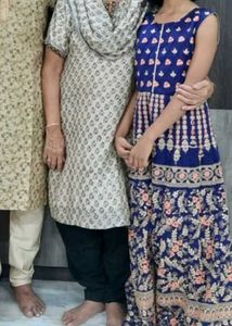 Ethnic gown with net dupatta for teenager